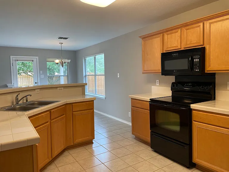 217 Roadrunner Ave — Photo 15