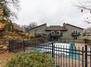 6934 Woodbrook Dr SE, Grand Rapids, MI 49546