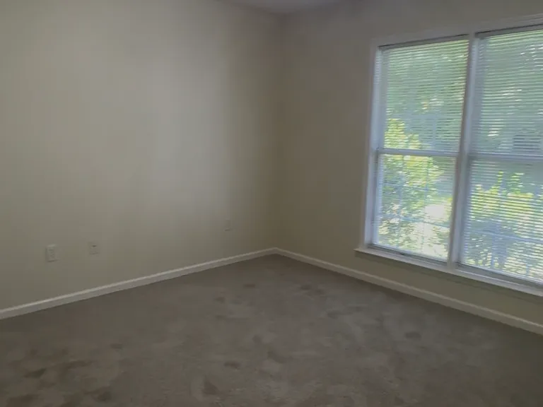 1129 Bartlett Dr — Photo 7