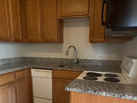 5th image of 345 E Eastgate Pl APT 203