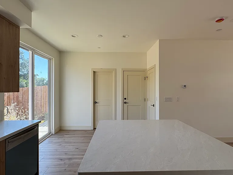 955 Olive Branch Pl — Photo 8