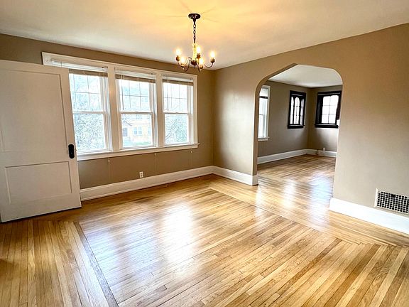 2nd image of 6110 Gladys Ave