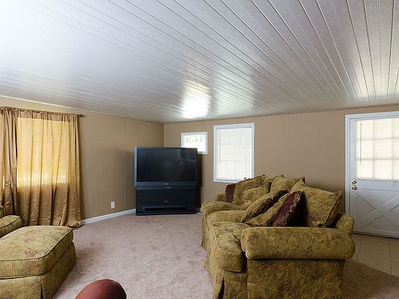Game / TV room