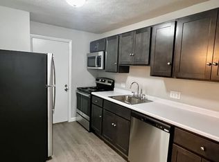 800 Governors Dr APT 3, Winthrop, MA 02152