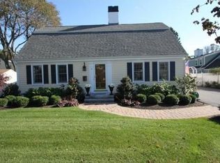 8 Mitchell Rd, Marblehead, MA 01945