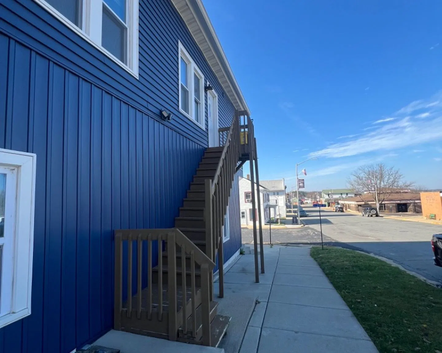 402 E Milwaukee St — Photo 1