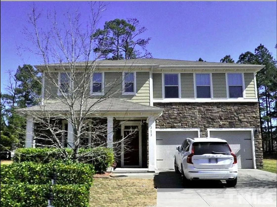 Building Photo - 313 Riversville Ct