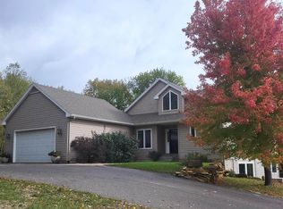 6330 Rock Creek Dr, Ozawkie, KS 66070