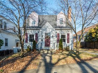 73 Blodgett Ave, Pawtucket, RI 02860