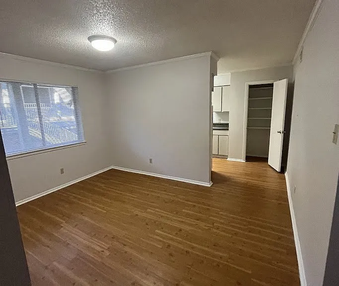 Juniper Springs Apartments — Photo 153