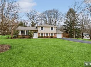 279 Cambridge Rd, Hillsdale, NJ 07642