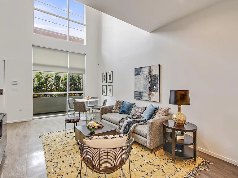 1342 N Hayworth Ave #108 — Photo 3