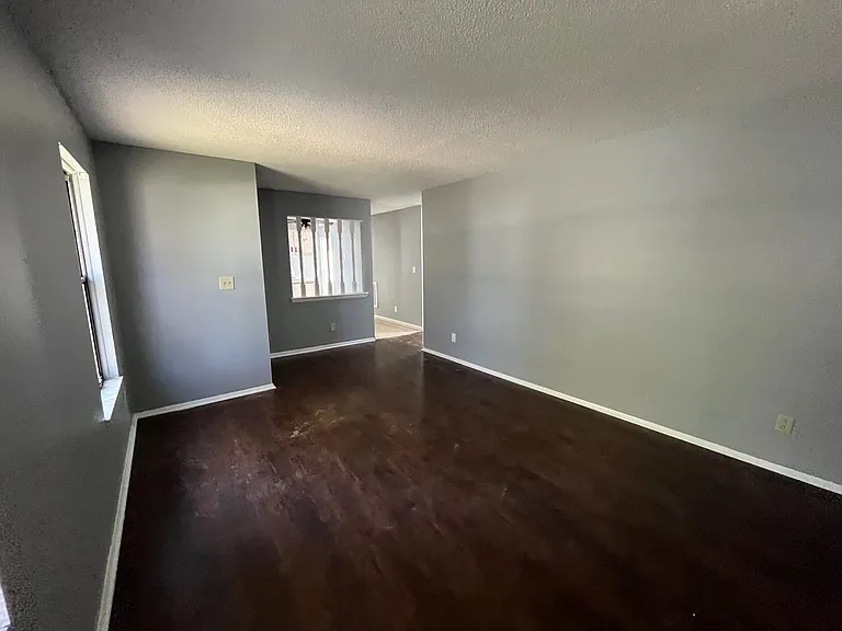 3025 Perinton Pl — Photo 4