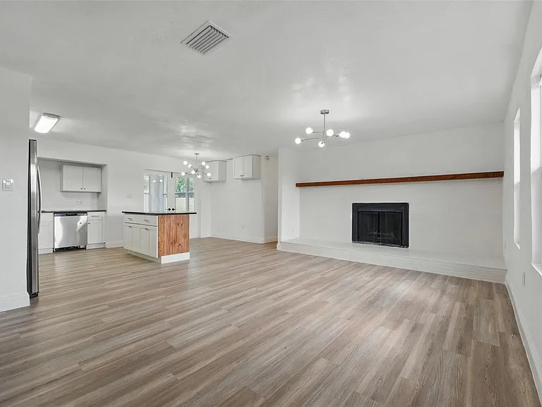8812 Oakwood Dr — Photo 9