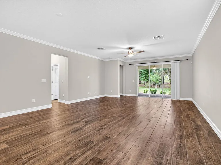 19462 Forest Garden Ct — Photo 13