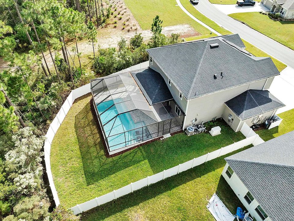 1st image of 520 Flach Dr
