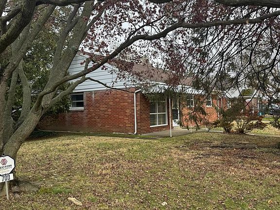 3rd image of 700 Shawmont Ave