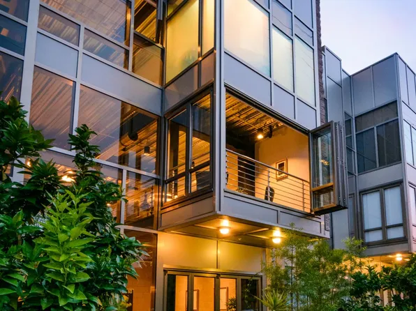 3248 Kazaz Ln, Los Angeles, CA 90039