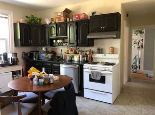 214 Pleasant St #2A, Providence, RI 02906