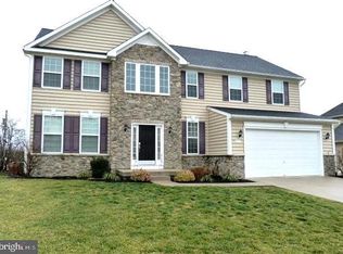 436 Brandenburg Dr, Falling Waters, WV 25419
