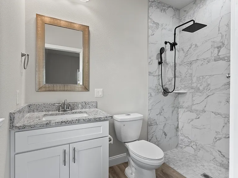 8 Regina Ln #B — Photo 13