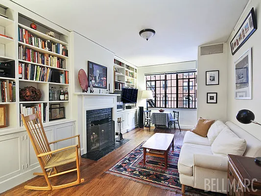 Sold by Bellmarc Realty | media 6