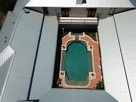 3rd image of 24004 Lakeview Way