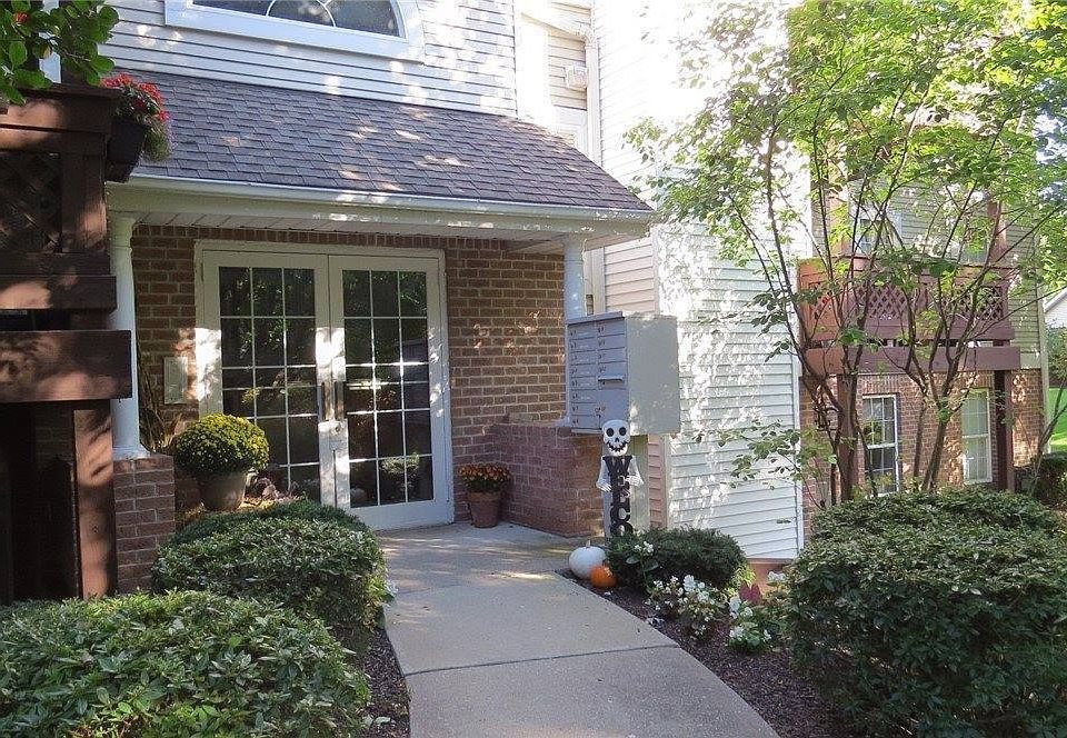 1st image of 23063 Brick Mill Run #C-3