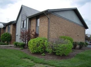 1951 Washington South Dr, Washington Township, OH 45458