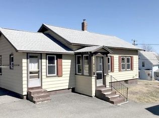 84 Phillips St, Fitchburg, MA 01420