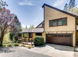 25245 Pineview Dr, Colfax, CA 95713