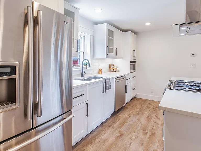4898 Beach Ridge Rd — Photo 4