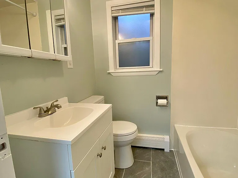 242 Washington Blvd #1/2 — Photo 12