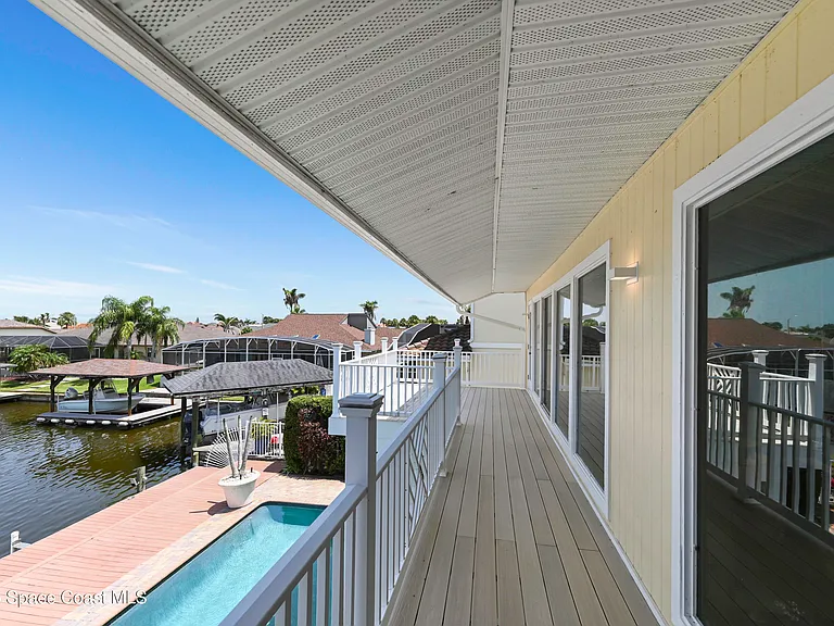 2230 Sykes Creek Dr — Photo 68