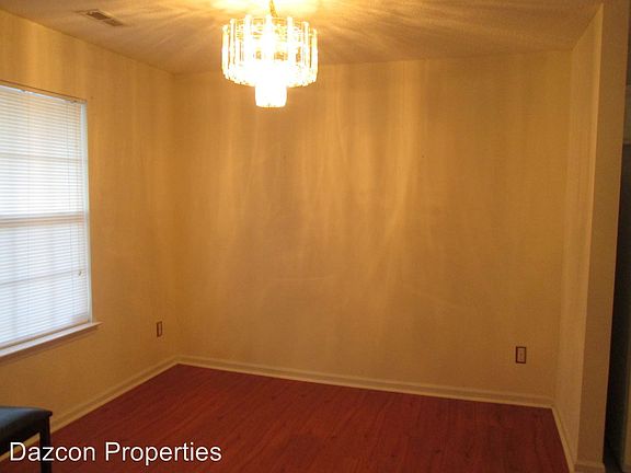 4th image of 200 Brantley Place Dr
