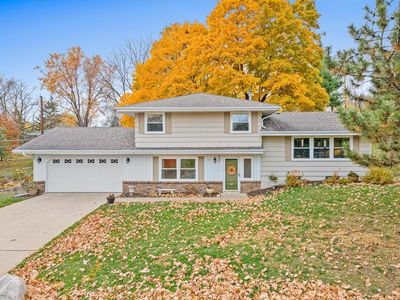 5233 Heritage Hills Dr, Bloomington, MN, 55437