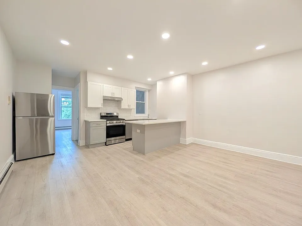 116A Booraem Ave #2