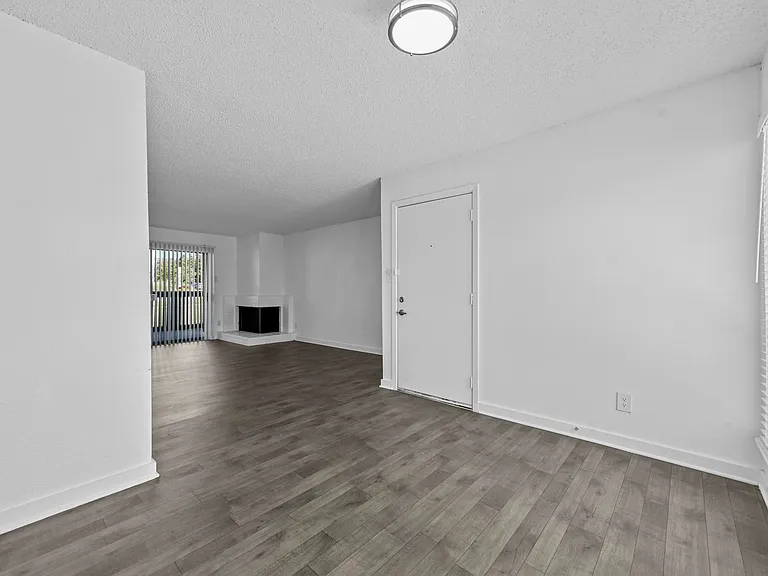Spacious open floor plan with access to fireplace
