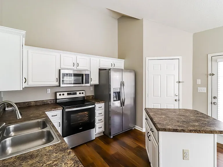 9165 Acadia Pl — Photo 8
