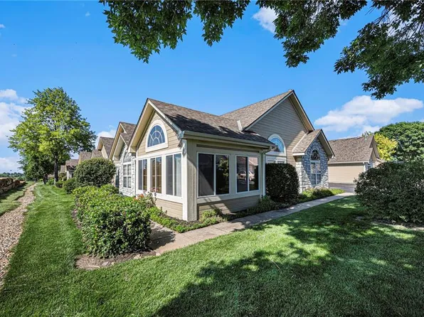 11362 S Pflumm Rd, Olathe, KS 66215