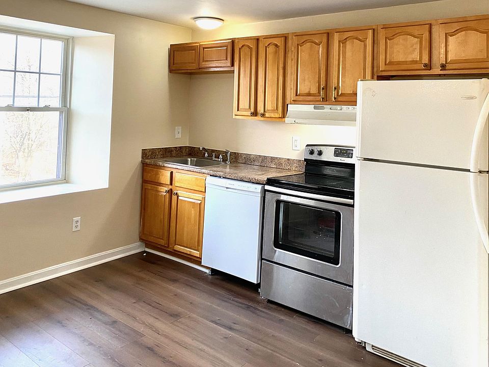 2nd image of 36 N Main St #3