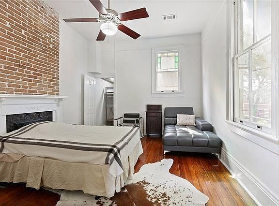 4th image of 5931 Magazine St #A