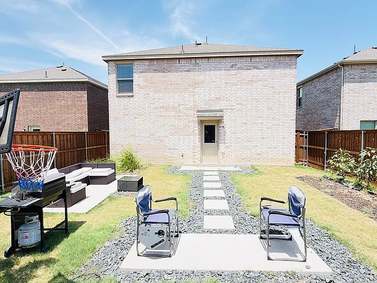 217 Adelina Dr — Photo 30