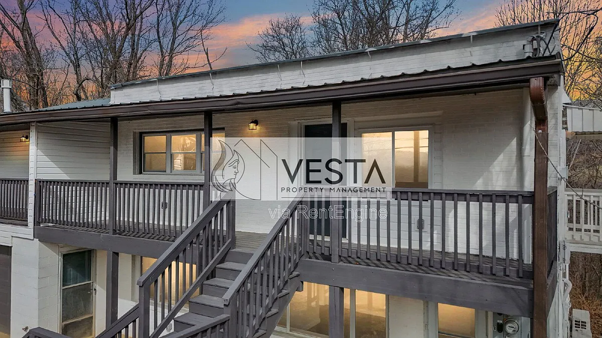 Building Photo - 2383 Dutch Cove Rd #1