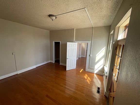 5th image of 20 Colbrunn Ct #303