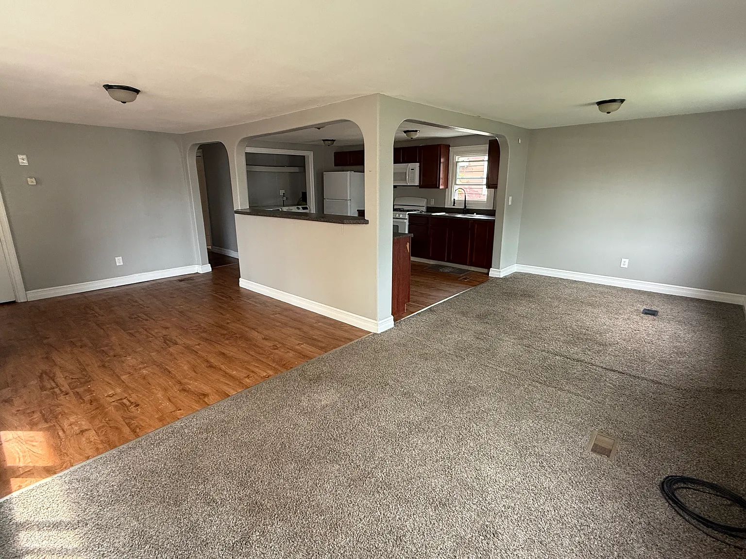 3 bed, 1.5 bath, 1182 sqft, $1,675 — Photo 2