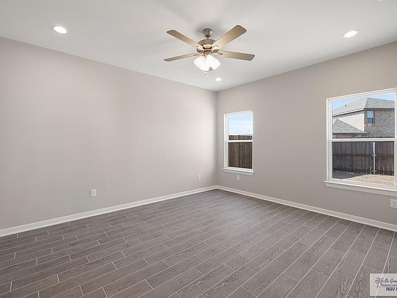 3rd image of 2241 Grove Ln