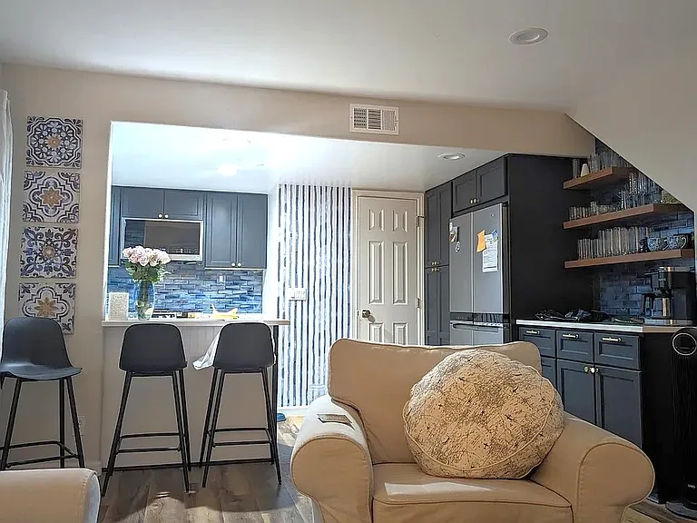 3051 Augusta St #14 — Photo 3
