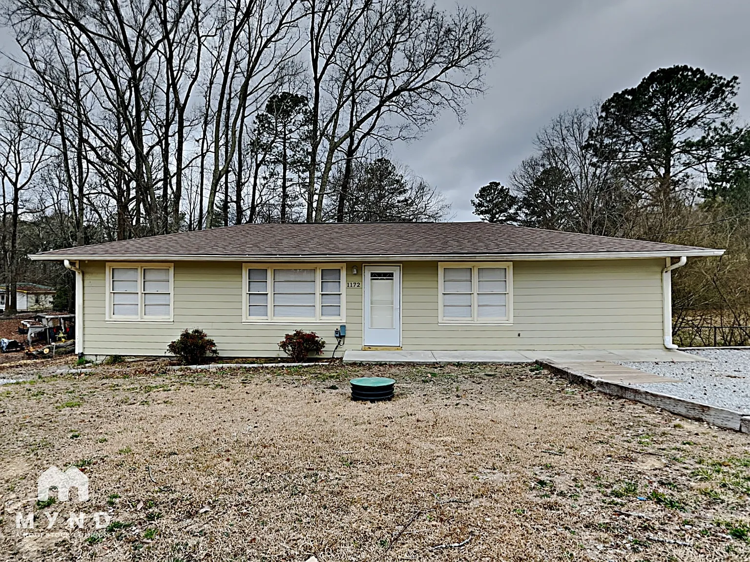 3 bed, 2.0 bath, 1176 sqft, $1,675 — Photo 1