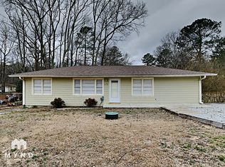 1172 Bingham Rd, Douglasville, GA 30134